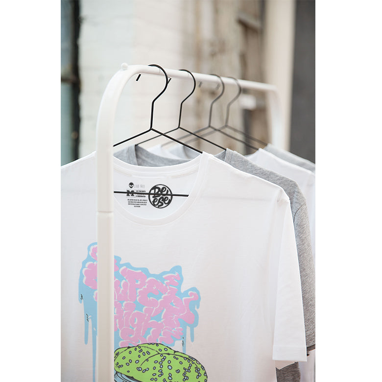 Polera modelo SUPERHIGH
