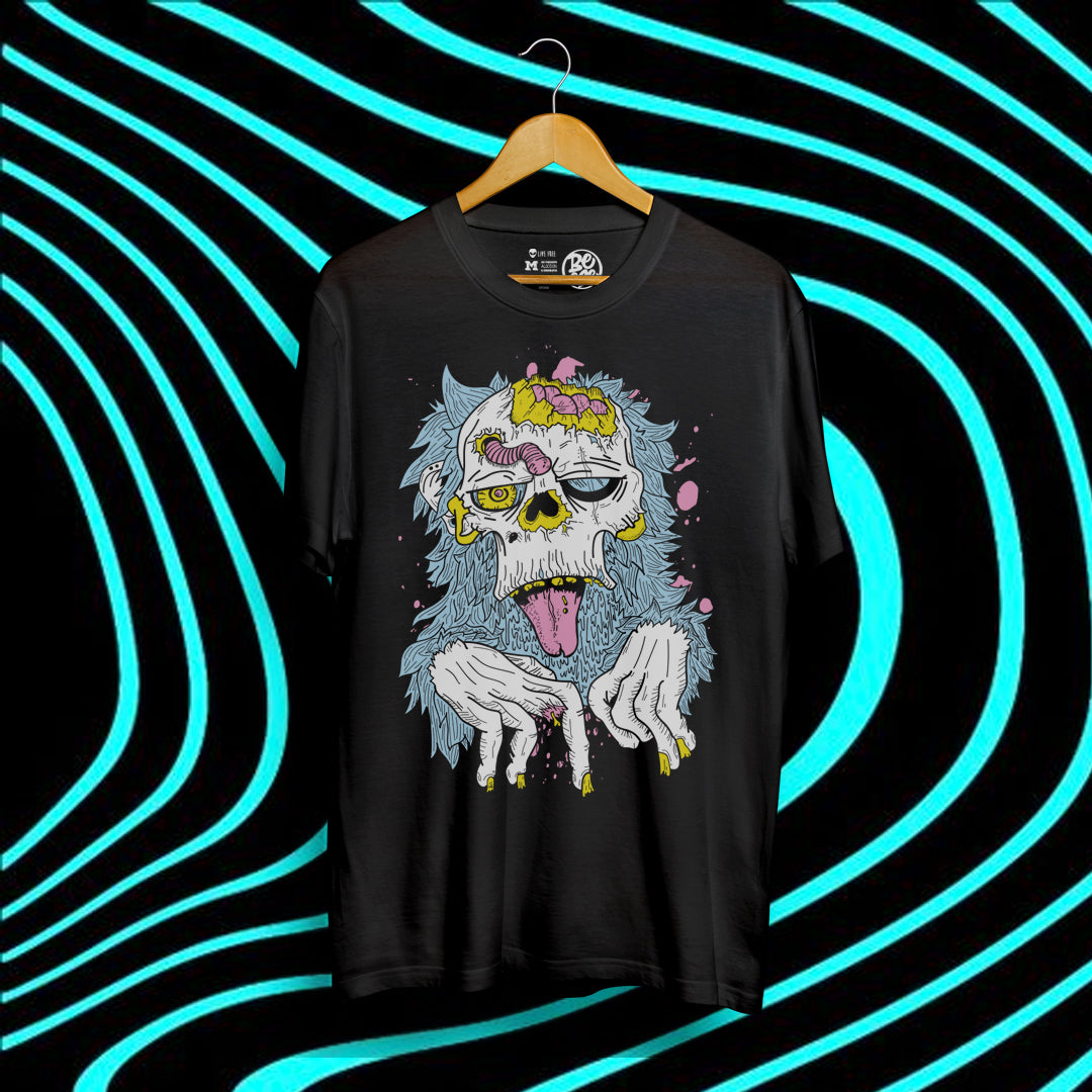 Polera modelo ZOMBIE