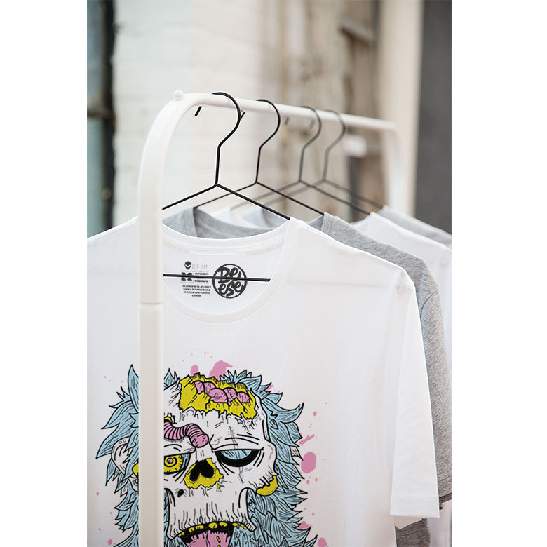 Polera modelo ZOMBIE